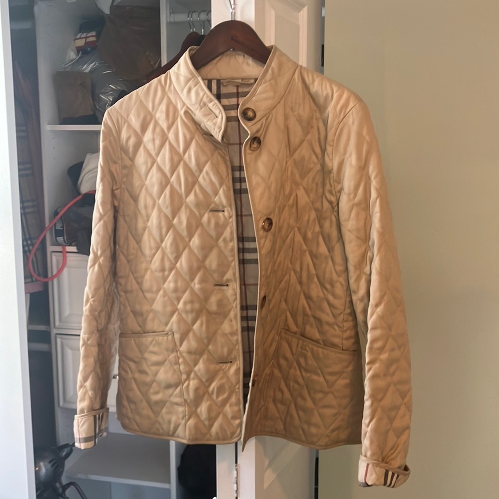 Beige Burberry quilted barn jacket